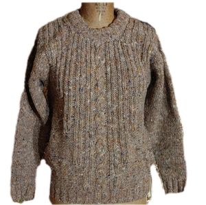 ⁹Vintage Irish wool sweater.   Pristine